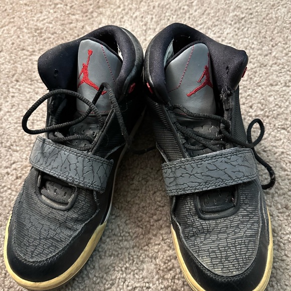 Jordan Kids Black and Gray Sneakers - Picture 2 of 4